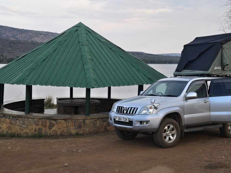 Hire safari vehicles with rooftop tents in Rwanda for ultimate adventure. Affordable 4x4 rentals, self-drive safaris, and camping trips.