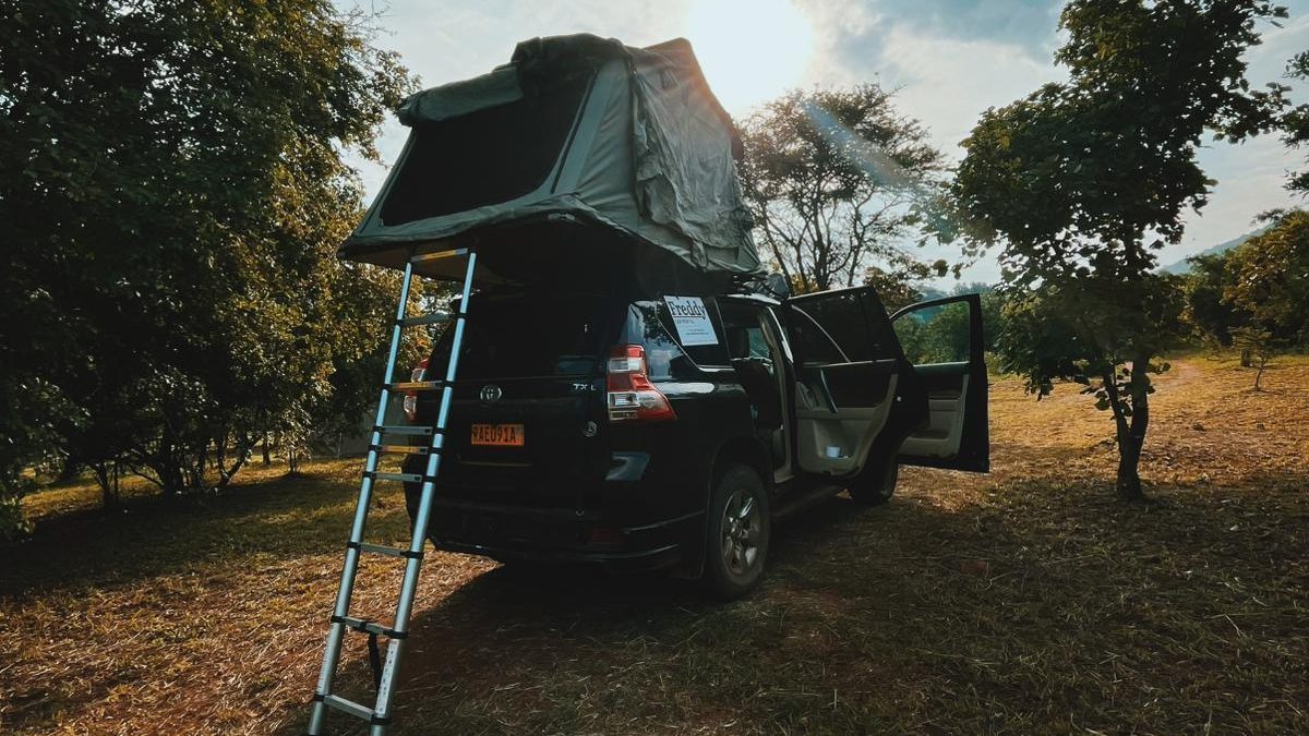 Luxury camping 4x4 Rwanda