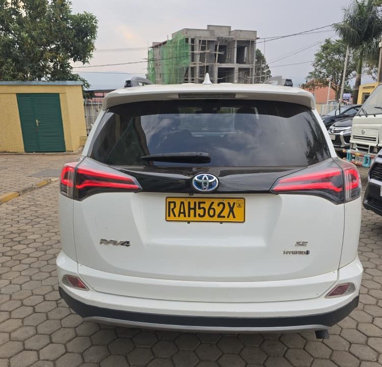 Self-drive Kigali Airport