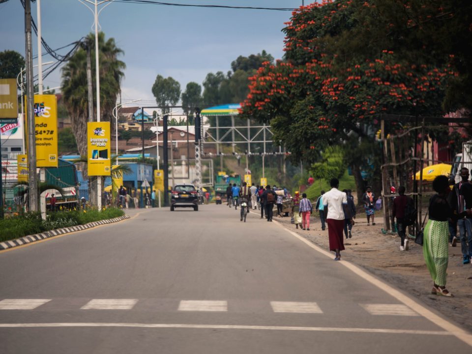 Driving Rules in Rwanda for Tourists