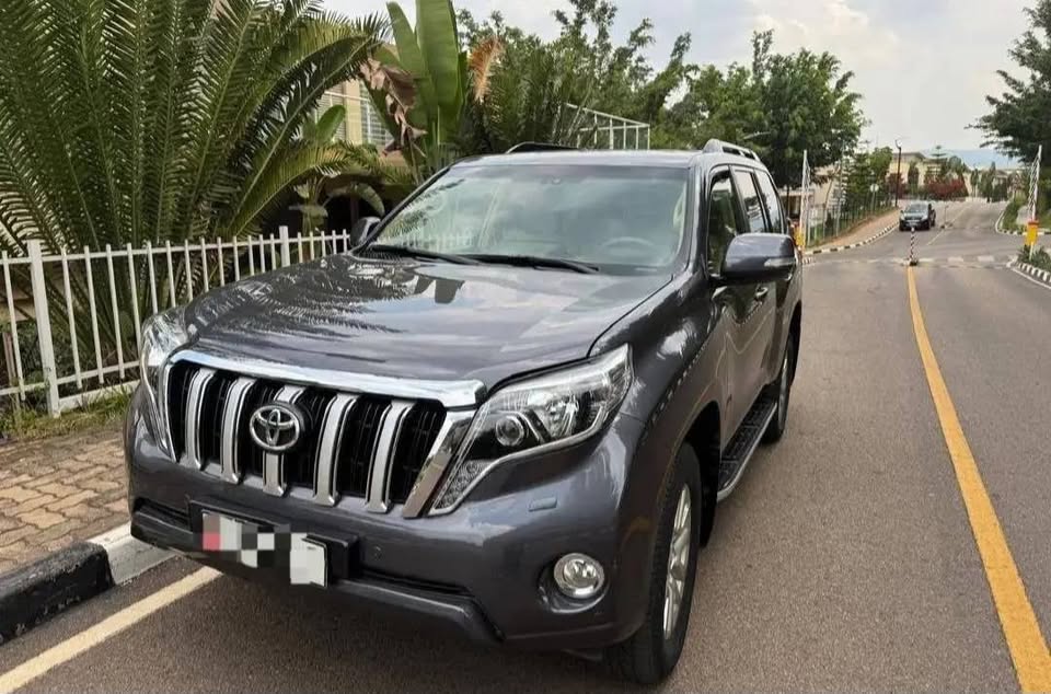 Toyota Land Cruiser Rental in Rwanda