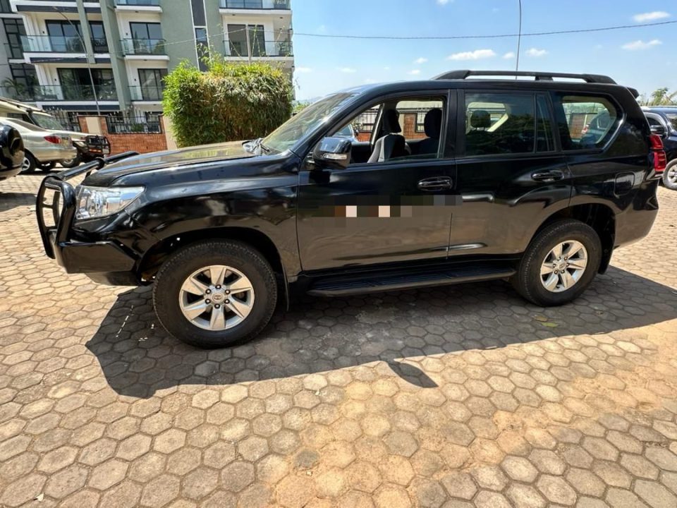 Rent a Toyota Land Cruiser for self-drive in Rwanda. Explore Akagera, Volcanoes, Nyungwe and Lake Kivu with a reliable 4x4 from Freddy Car Rental.