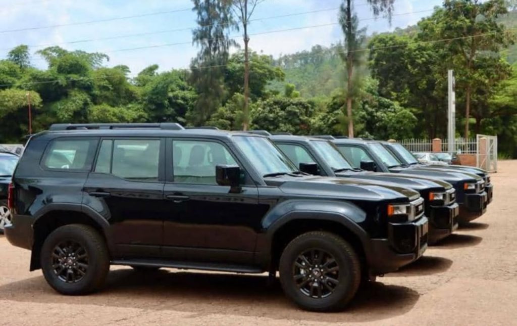 4x4 rental vehicle for a trip from Kigali to Volcanoes National Park Rwanda