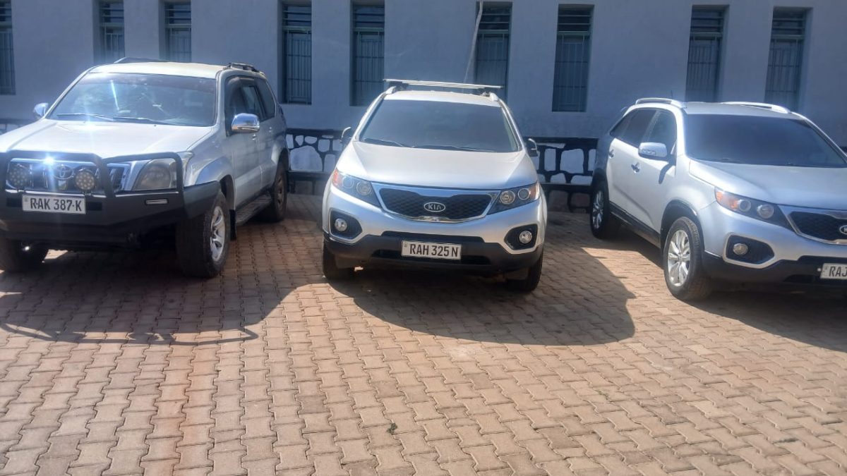 Toyota RAV4 Rental Rwanda and Uganda Safari