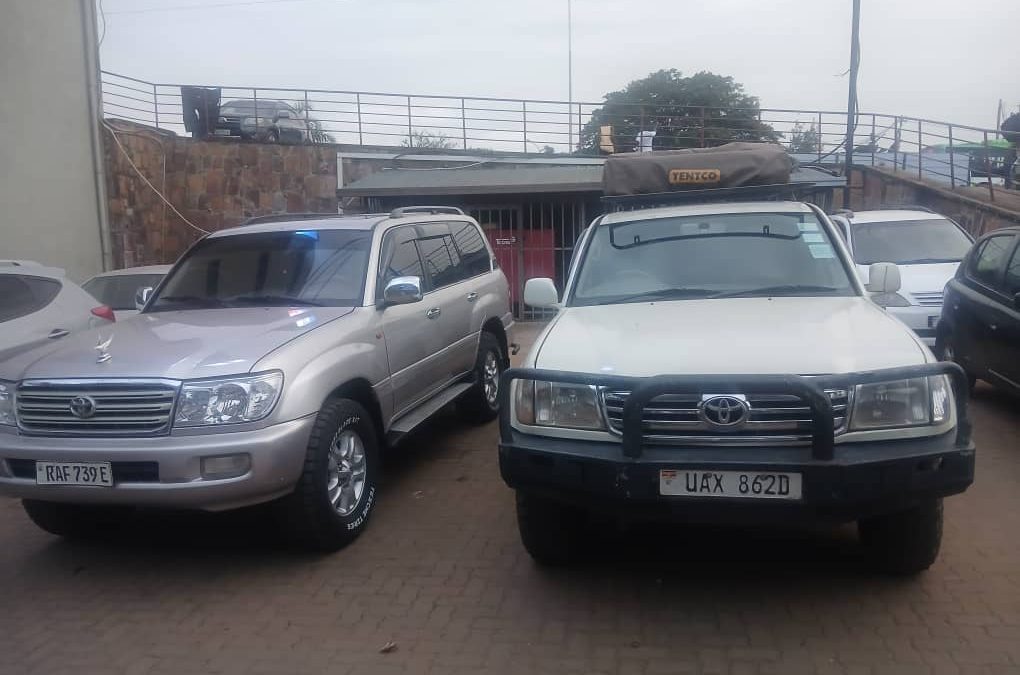 4x4 camping car rental in Rwanda with rooftop tent