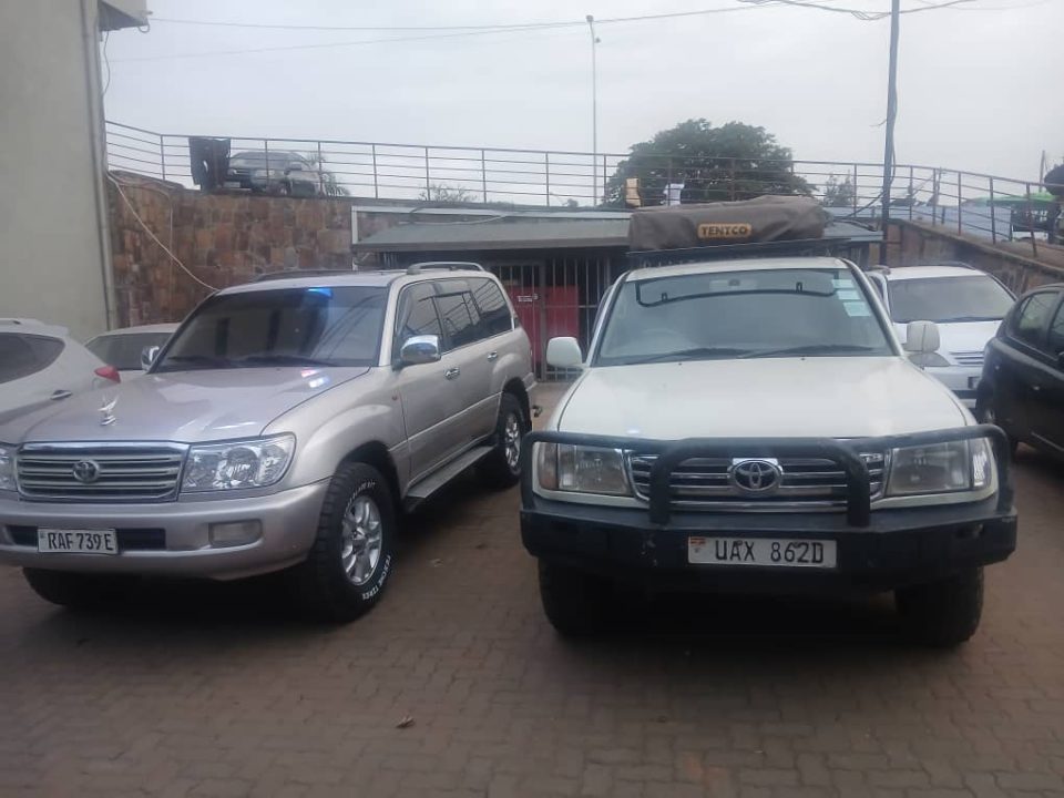 4x4 camping car rental in Rwanda with rooftop tent