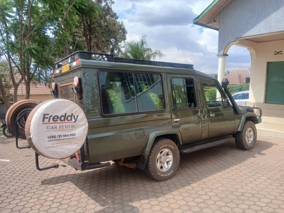 Rwanda safari vehicle rental with a suitable 4x4